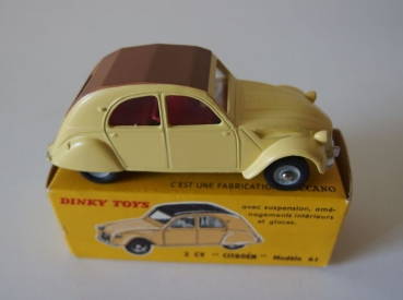 Dinky Toys France Citroen 2 CV 1966 DieCast Model with original box (2242)